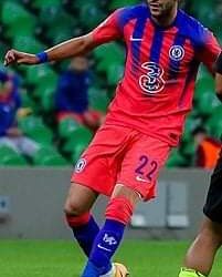 ناد فرنسي يدخل على الخط ويطلب ود زياش من تشيلسي على سبيل الإستعارة