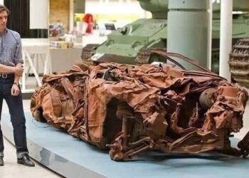 منعم سعيد يكتب 45مليون دولار أرباح من بقايا سيارات مفخخة في متحف الحروب العظمى في بريطانيا