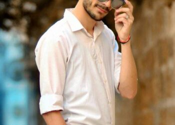 الشخص الناجح هو الذي يؤمن بأن لاشيء مستحيل