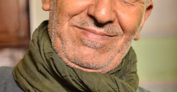 أسرة إضاءات تتقدم بالتعازي الحارة من المخرج العالمي الجزائري يوسف بن غانم بوفاة والده