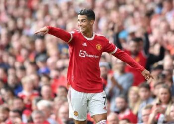 رونالدو يقود مانشستر يونايتدللفوز على نيو كاسل في الدور النكليزي