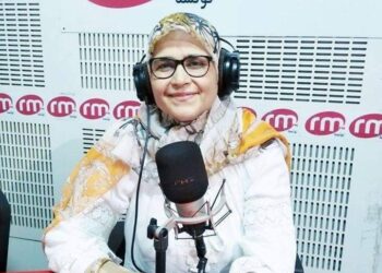 سهيلة بن حسين حرم حمادتكتب دراسةفي لم ينته الدرس مذكرات مربية للأديبة التونسية حسيبة صنديد