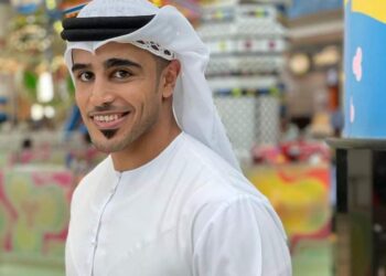 عبد الحكيم الفجير يبدع بعالم صانع محتوى