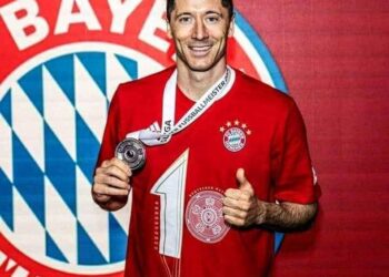 برشلونة تواصل لاتفاق مع وكيل ليفاندوفسكي تقرير الحكم ابو ذر