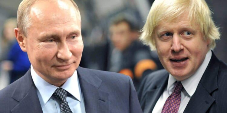 البقاء لأصحاب الصدور العارية بقلم الكاتب عبد الرزاق أحمد الشاعر