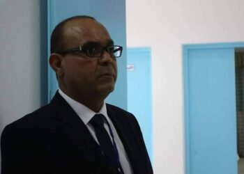 الموظفون في الأرض  قصة قصيرة بقلم الكاتب عبد الحكيم ربيعي تونس