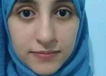 الطالبة الجزائرية بدروح شهلة الأولى عالميا في مسابقةالروبوت العالمية  في كوريا على400مشارك من العالم