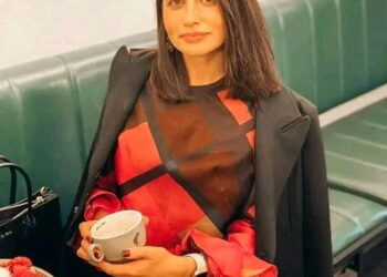 في الليل بقلم الشاعرة مديحة طوقي