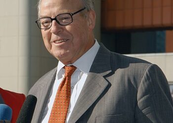 في مثل هذا اليوم18 نوفمبر2002م..بقلم سامح  جميل..