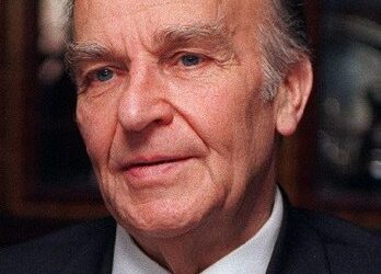 في مثل هذا اليوم19 نوفمبر1990م..بقلم سامح جميل..