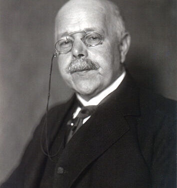 في مثل هذا اليوم18 نوفمبر1941م..سامح جميل..