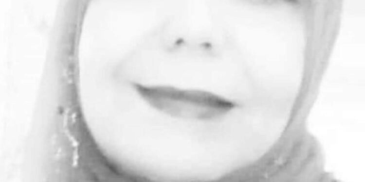 إشراف الرمضاني تكتب مد بندقيته لابنه