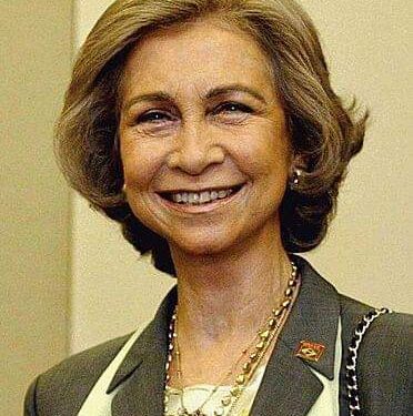 من هي الشقيقة الكبرى لآخر ملوك اليونان قسطنطين لماذا تخلت عن العرش واعتنقت المذهب الروماني
