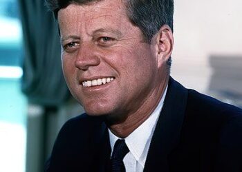 في مثل هذا اليوم 8 نوفمبر1960م..   سامح جميل..