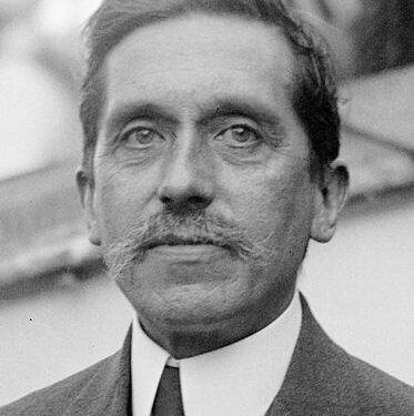 في مثل هذا اليوم 11 ديسمبر1945م..بقلم سامح جميل..