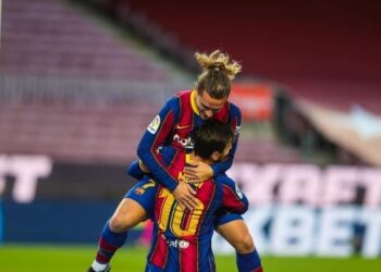 مدرب برشلونة يهاجم ميسي متابعة سعد جلاب العراق