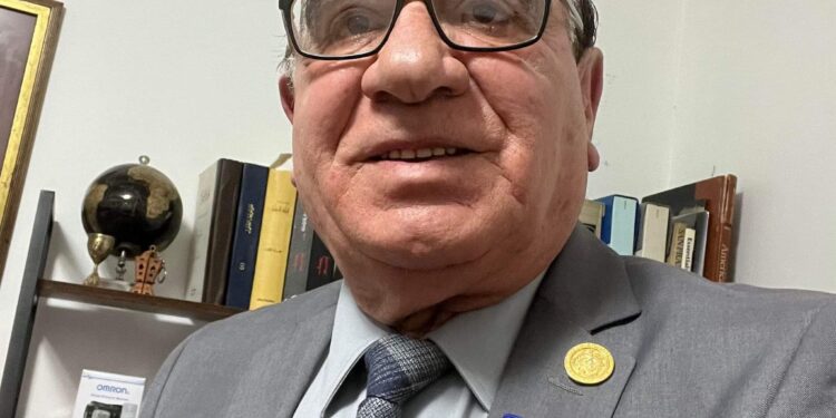 هجرة الأدمغة العربية الأسباب  النتائج  التوصيات بقلم الدكتور أنور ساطع أصفري سورية