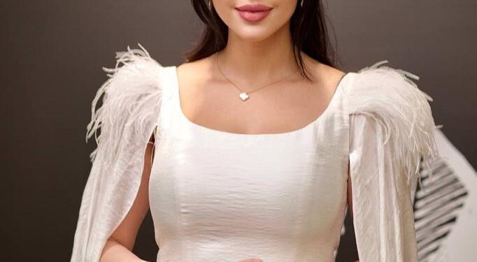مصممة الأزياء ريما السوالمه تُطلق مجموعتها الجديدة في “Emirates Fashion Week”  متابعة حافظ النيفر تونس
