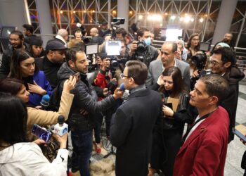 مهرجان الأغنية التونسية افتتاح ضخم في سهرة لم الشمل بقلم حافظ النيفر تونس