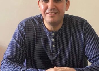 رسالة عتب بين أستاذ وتلميذه بقلم الدكتور هاني الغيتاوي