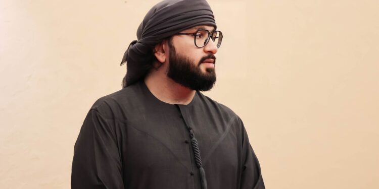 الفنان راشد محمد عدسة السعادة يحتفل في ميلاده اليوم