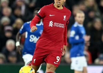 موافقة روبيرتو فيرمينيو للانضمام إلى ليفربول متابعة سعد جلاب العراق