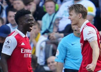 ارسنال يواصل الضغط على مان سيتي سعد جلاب