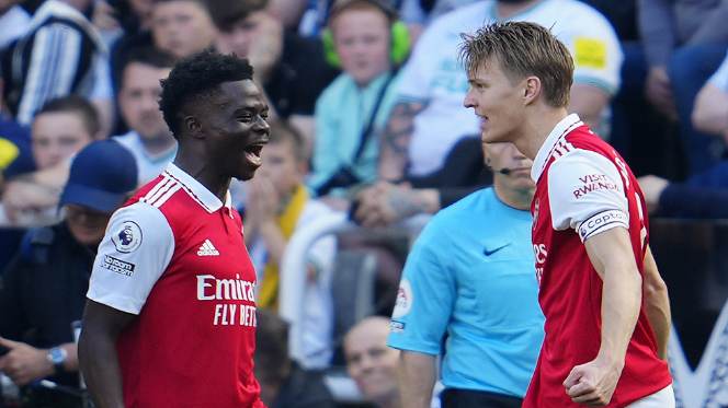 ارسنال يواصل الضغط على مان سيتي سعد جلاب