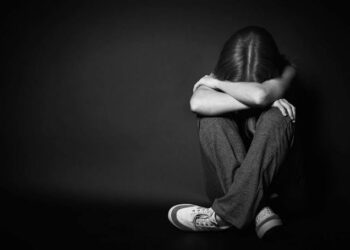 حزنٌ عابر اطياف الخفاجي بحر الهزج