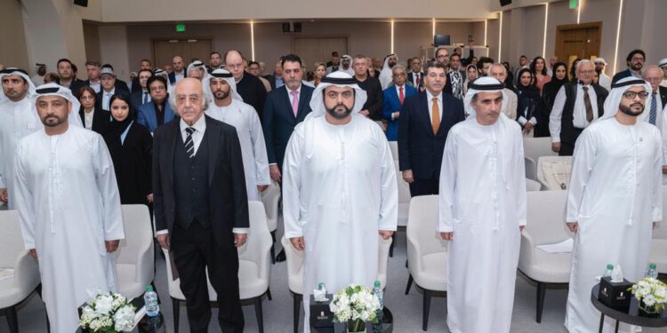 محمد الشرقي يفتتح مقر بيت الفلسفة بالفجيرة ؤكدأهميته كمركزٍوي  حضاريٍ وإبداعيّ للعلوم والإنسانية