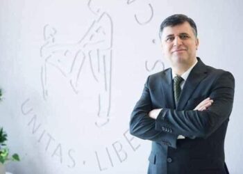 الدكتور عصام يوسف اسماعيل أول طبيب سوري يتمكن من زراعة رئتين بقلم الإعلامي فؤاد حسن حسن