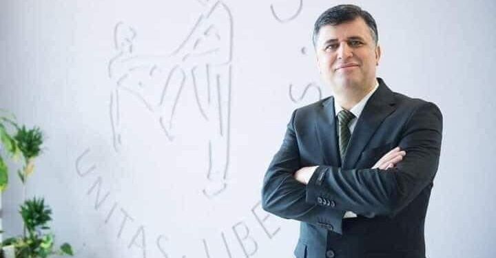 الدكتور عصام يوسف اسماعيل أول طبيب سوري يتمكن من زراعة رئتين بقلم الإعلامي فؤاد حسن حسن