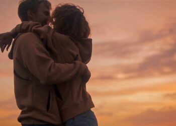 حلم بقلم الشاعرة   اطياف الخفاجي   بحر المتدارك