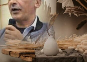 وَجْهُ الْحَقيقَةِ لا يُرى بقلم الشاعر عبد الصمد الصغير