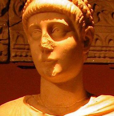 في مثل هذا اليوم 15 مايو392م..بقلم سامح جميل..