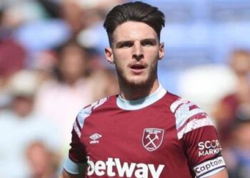 مان يونايتد مهتما بالتعاقد مع قائد وست هام متابعة سعد جلاب العراق