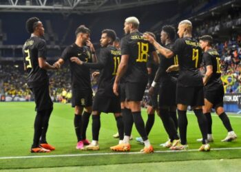 راقصو السامبا يرتدون السواد متابعة   سعد جلاب العراق