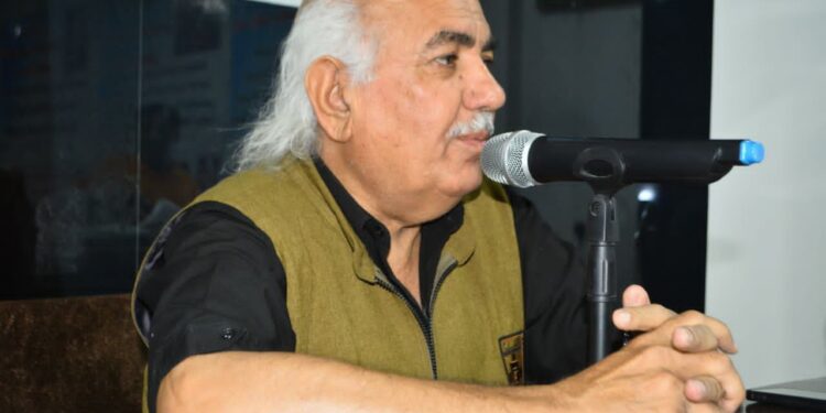 إهانة الأساتذة اهانة مؤسساتية لا تغتفر حسين الذكر العراق