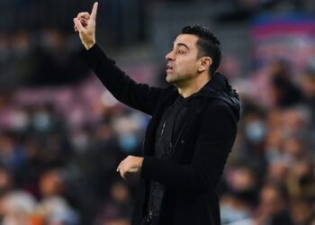 تطورات جديدة بتجديد عقد تشافي خاص إضاءات