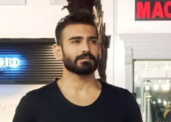 الفنان مطر المطر سعيد في عزك ياشام وهو عمل مختلف عن غيره