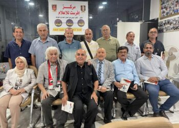 الكاتب الأديب شوقي كريم حسن على قمة إفرست العراق مازال يحتفظ بكثير من الاسرار بقلم الكاتب الصحفي حسين الذكر العراق