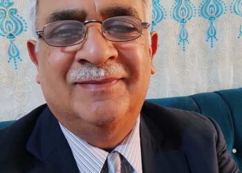 وجها لوجه بالمرافيء نص من الشعر الاعتباري بقلم الكاتب والناقد حميد العنبر الخويلدي العراق