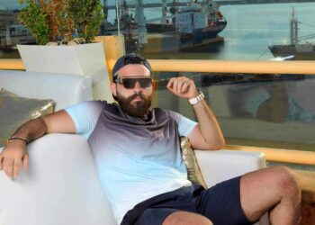 الفنان حيدر احمد يطرح أحدث جلسة تصوير له وماقصته مع ثمن الخيانة