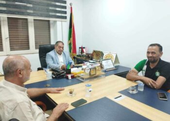 رئيس اللجنة البارالمبية الليبية والالمبياد الليبي يجتمع بمدير فرع طرابلس الكبرى لوزارة الشباب 