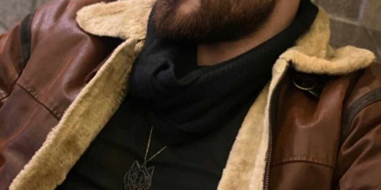 الفنان حيدر احمد ينشر احدث اطلالاته ويصور ثمن الخيانة في دمشق