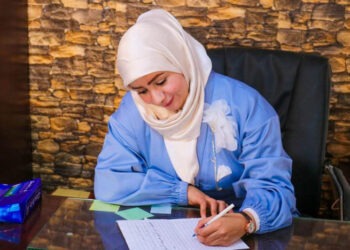 نجم يحاور مدير مكتب الخدمه الاجتماعيه والصحه المدرسيه والدعم النفسي بمراقبة التعليم قمينس