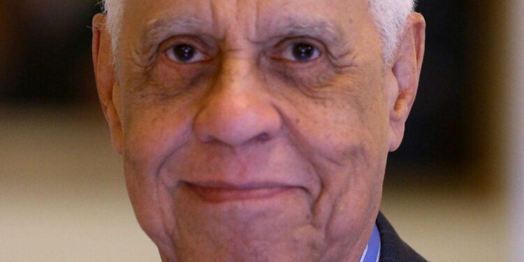 في مثل هذا اليوم 13 يناير1990م..