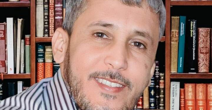 قراءة في نماذج مجموعة حين يبتسم الضفدع للقاص والناقد مهدي علي ازبين  بقلم الناقد والمفكر العراقي حيدر الأديب