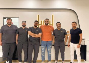 الفنان حيدر احمد في ضيافة مركز هاي كلاس الطبي في مدينة العين