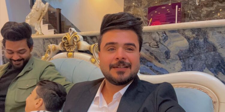 الممثل منصور سامي عبدالحسين : نجم الكوميديا الشاب لعام 1994